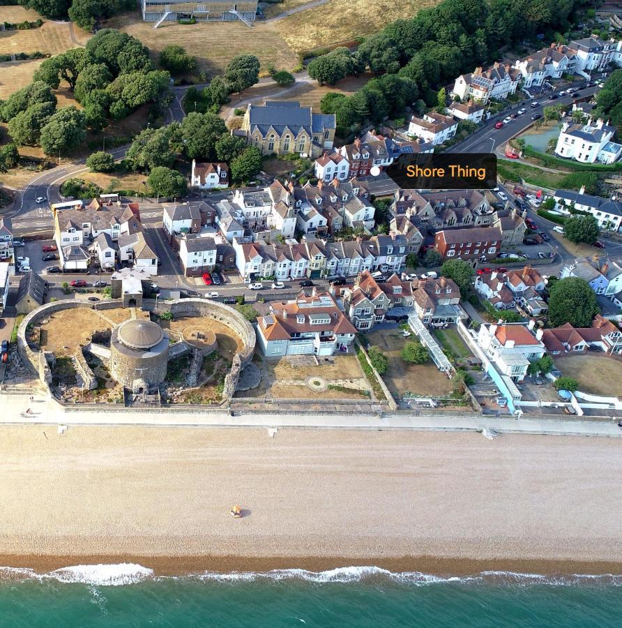 Shore Thing - Just A Stones Throw From The Beach Sandgate Buitenkant foto